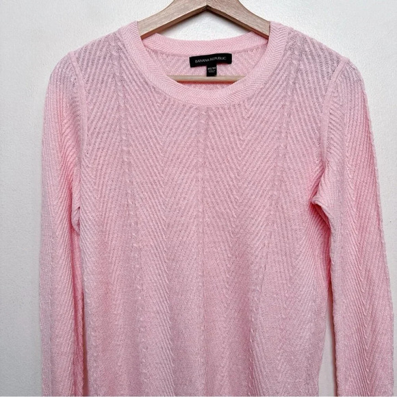 Banana Republic Womens Medium Light Weight  Crew Neck Cable Knit Chervon Sweater - Picture 4 of 15